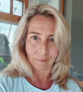 LUCIA WENHARDT-min